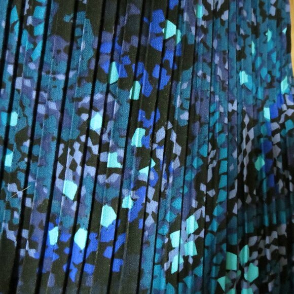 Beautiful blue ruffled blouse - Picture 10 of 11